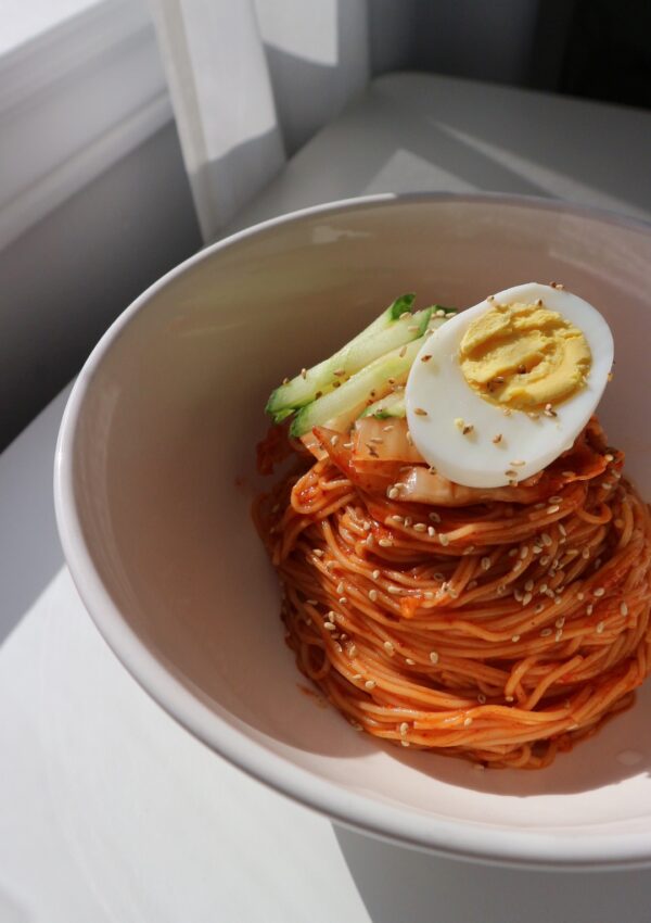 Bibimguksu – Korean Cold Spicy Noodles